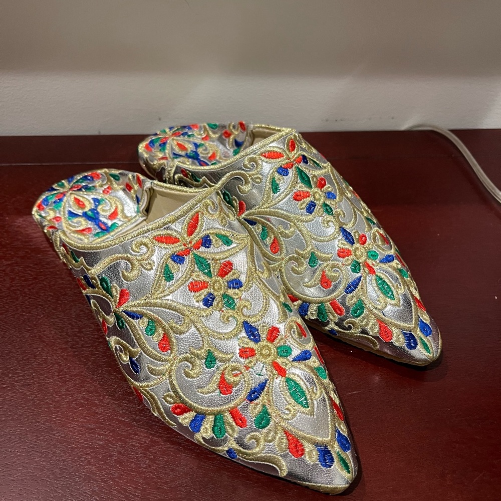 Unbranded metallic multi color mules